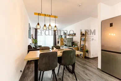 Na predaj 2-izbový byt, 58 m², Ľubotice, Sekčovská