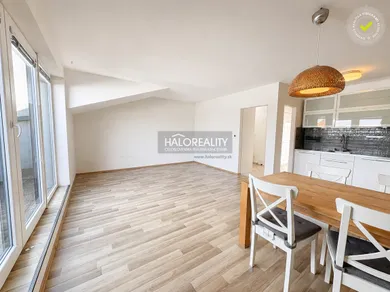 Na predaj 2-izbový byt, 57 m², Bratislava-Vajnory