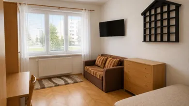 Na predaj 3-izbový byt, 64 m², Prakovce