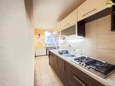 Na prenájom 2-izbový byt, 60 m², Nitra, Dlhá