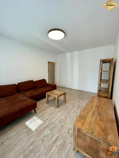 Byty na prenájom 3-izbový, Nitra · €850