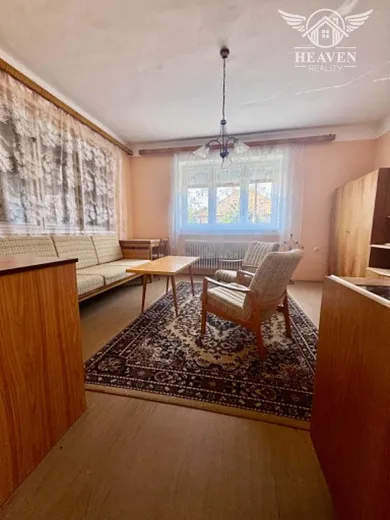 Na predaj 4-izbový dom, 130 m², Jurová, -