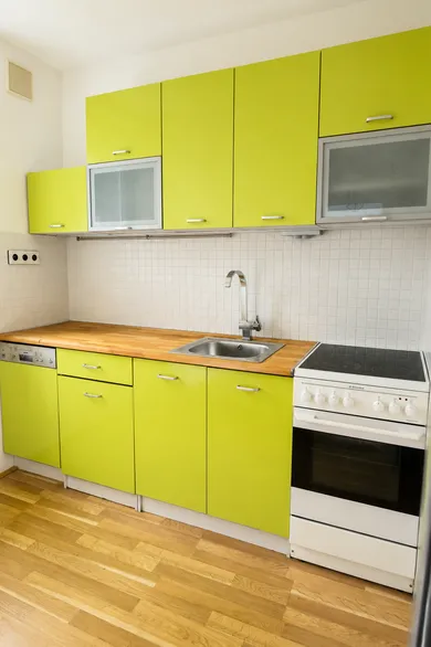 Na prenájom 2-izbový byt, 39 m², Modra, Dukelská