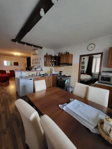 Mieszkania na sprzedaż, 4-pokojowe, Nitra · €204 000