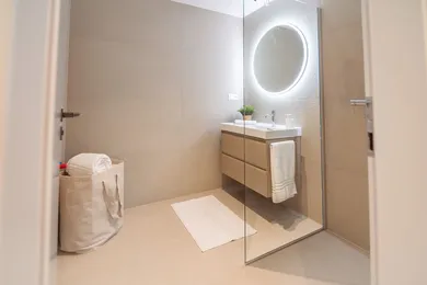 Na predaj 4-izbový byt, 143 m², Bratislava-Ružinov, Prístavná