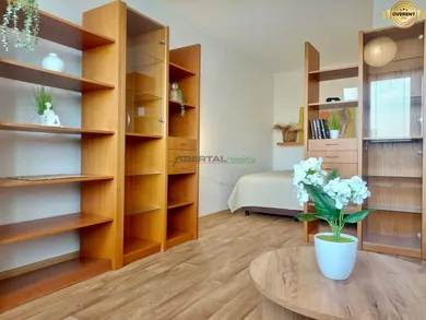 Квартири в оренду, 1-кімнатні, Bratislava-Ružinov · €520