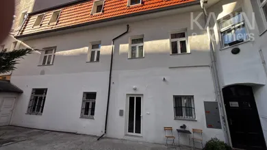 Byty na prenájom 2-izbový, Bratislava-Staré Mesto · €850