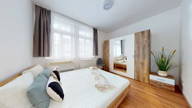 Na prenájom 3-izbový byt, 62 m², Bratislava-Staré Mesto, Šoltésovej
