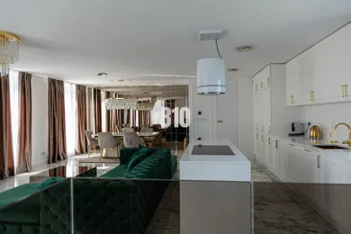 Na prenájom 3-izbový byt, 290 m², Bratislava-Petržalka, Lužná