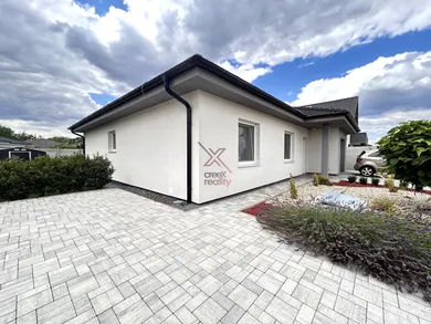 Na prenájom 4-izbový dom, 121 m², Dolné Lovčice, Pri Dolinke