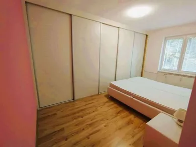 Na prenájom 2-izbový byt, 53 m², Banská Bystrica, Trieda SNP