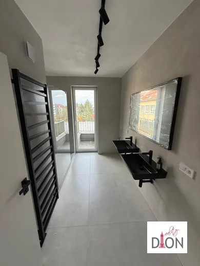 Na prenájom 3-izbový byt, 88 m², Zvolen