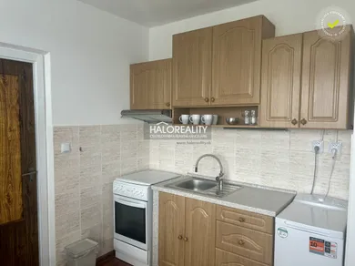Apartments for rent, 1-room in Prievidza · €450