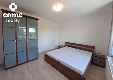 Na prenájom 2-izbový byt, 60 m², Dunajská Streda, Kvetná
