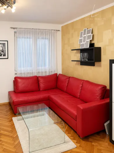 Na prenájom 2-izbový byt, 40 m², Bratislava-Ružinov, Miletičova