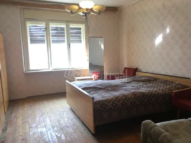 Na predaj dom, Dvory nad Žitavou, Mostná