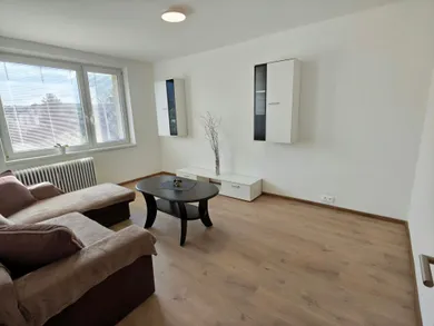 Na prenájom 3-izbový byt, 70 m², Veľký Šariš, P. O. Hviezdoslava