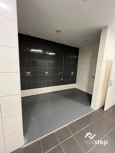 Na prenájom objekt, 675 m², Bratislava-Petržalka, Vyšehradská