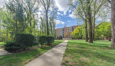 Na predaj 3-izbový byt, 70 m², Bratislava-Ružinov, Súmračná