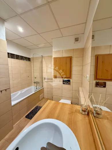 Na prenájom 2-izbový byt, 60 m², Banská Bystrica