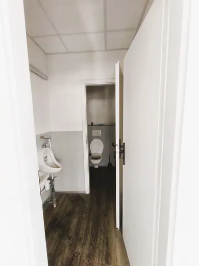 Na prenájom komerčné, 226 m², Bratislava-Vajnory, Stará Vajnorská