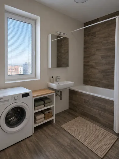 Na predaj 3-izbový byt, 72 m², Trnava, Ulica Mikovíniho