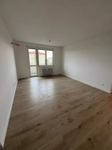 Na predaj 2-izbový byt, 49 m², Bratislava-Karlova Ves, Adámiho