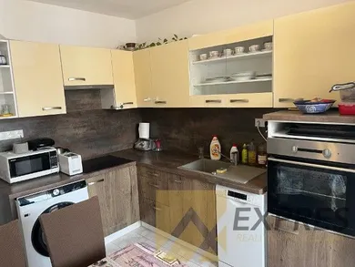 Eladó lakások, 3-szobás, Handlová · €85 000