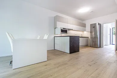Na prenájom dom, 130 m², Bratislava-Ružinov, Kľukatá