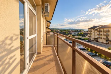 Na predaj 3-izbový byt, 80 m², Nemšová, Jaseňová