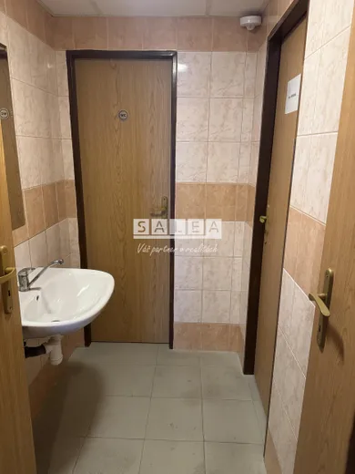 Na prenájom komerčné, 161 m², Šaľa, Slnečná