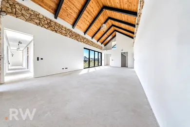 Na predaj 5-izbový dom, 175 m², Šajdíkove Humence, Šajdíkové Humence