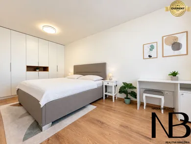 Na prenájom 2-izbový byt, 62 m², Trenčín, Bezručova