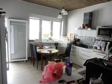 Na predaj dom, 140 m², Hronovce, -