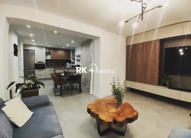 Будинки на продаж, 4-кімнатні, Palárikovo · €274 000