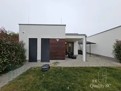 Domy na sprzedaż, 4-pokojowe, Senec · €360 000