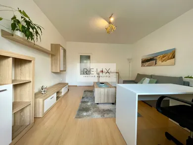 Mieszkania na wynajem, 3-pokojowe, Bratislava-Karlova Ves · €580