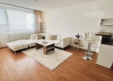 Квартири в оренду, 2-кімнатні, Bratislava-Petržalka · €820