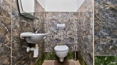 Na prenájom komerčné, 104 m², Bratislava-Staré Mesto