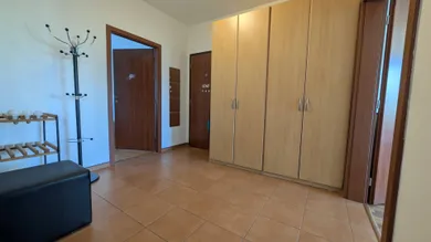 Na prenájom 3-izbový byt, 75 m², Bratislava-Petržalka, Bulíkova