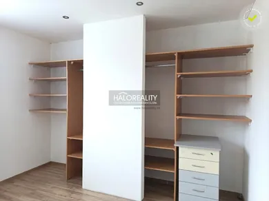 Na predaj 3-izbový byt, 73 m², Trebišov