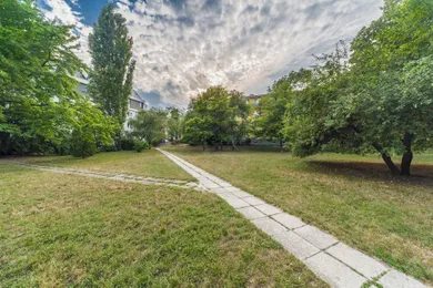 Na predaj 2-izbový byt, 54 m², Bratislava-Rača, Kadnárova