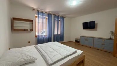 Na prenájom dom, 744 m², Levice, Vojenská ul.