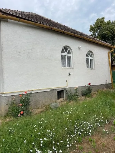 Na predaj 3-izbový dom, 100 m², Dulovce, Robotnícka