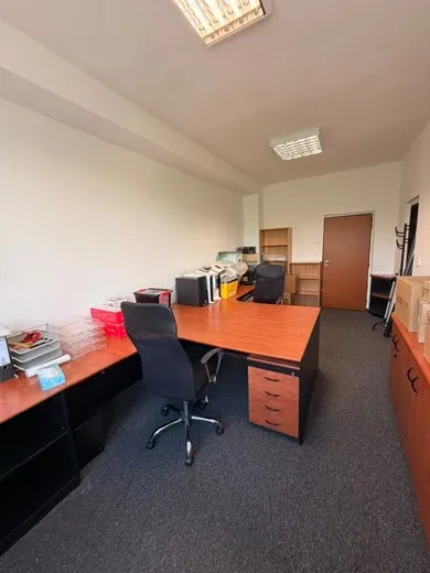 Na prenájom komerčné, 40 m², Bratislava-Ružinov, Studená