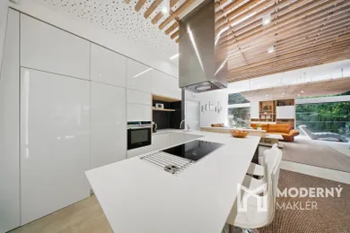 Na predaj dom, 385 m², Bystrá