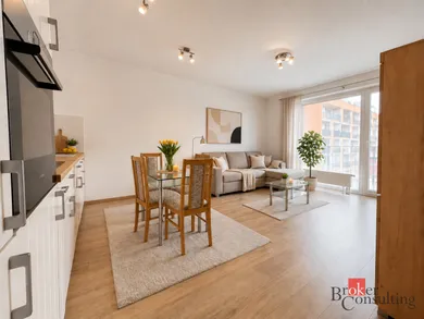 Na prenájom 2-izbový byt, 48 m², Bratislava-Petržalka