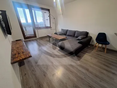 Na prenájom 3-izbový byt, 72 m², Liptovský Hrádok, Štúrova