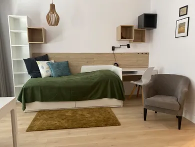 Kiadó lakások, 1-szobás, Bratislava-Staré Mesto · €730