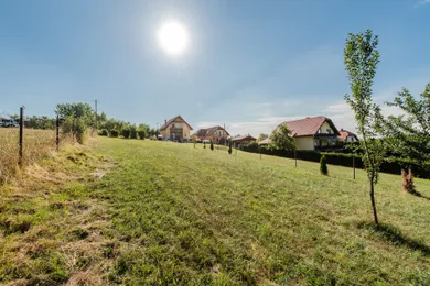 Na predaj pozemok, 197 m², Poproč, Západná